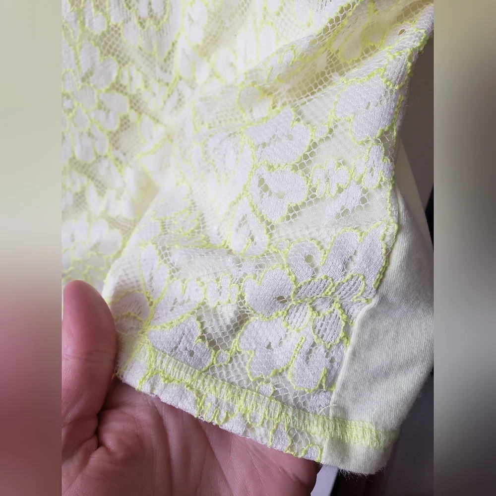 Nwot Floral Lace Overlayed Neon Yellow Lime Cami Top W Built In Bra 10 Justice